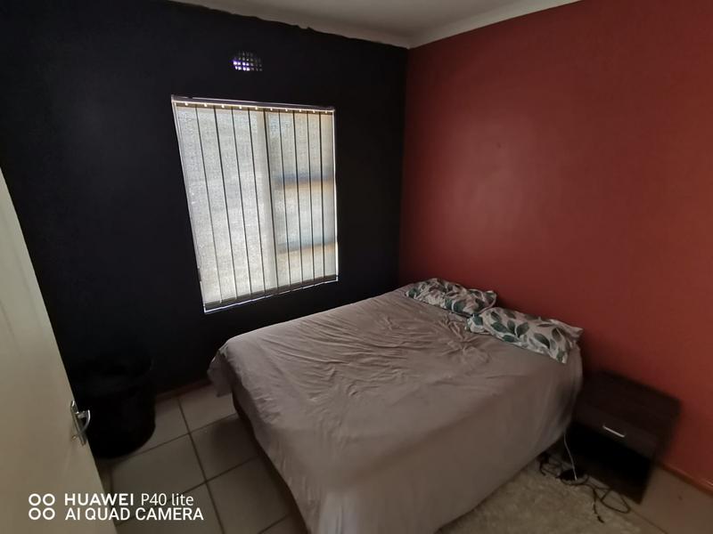 2 Bedroom Property for Sale in Highbury Western Cape
